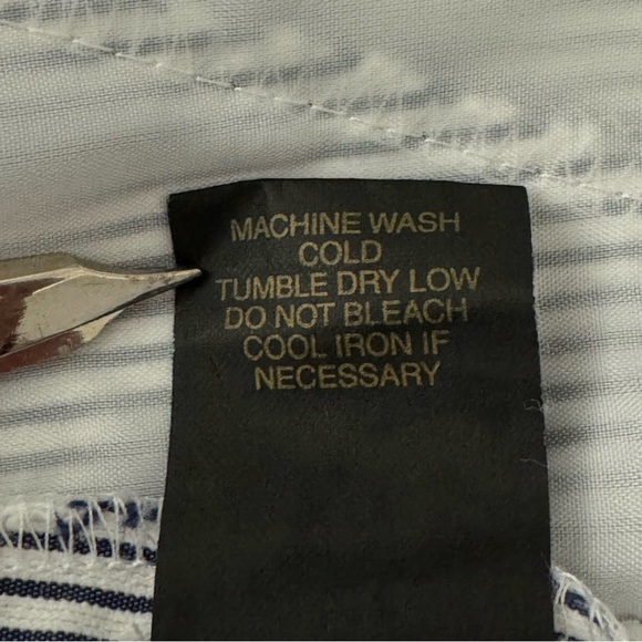 CYNTHIA STEFFE Seersucker Striped Cuffed Shorts 4” Cotton Blend Blue and White - Picture 14 of 15